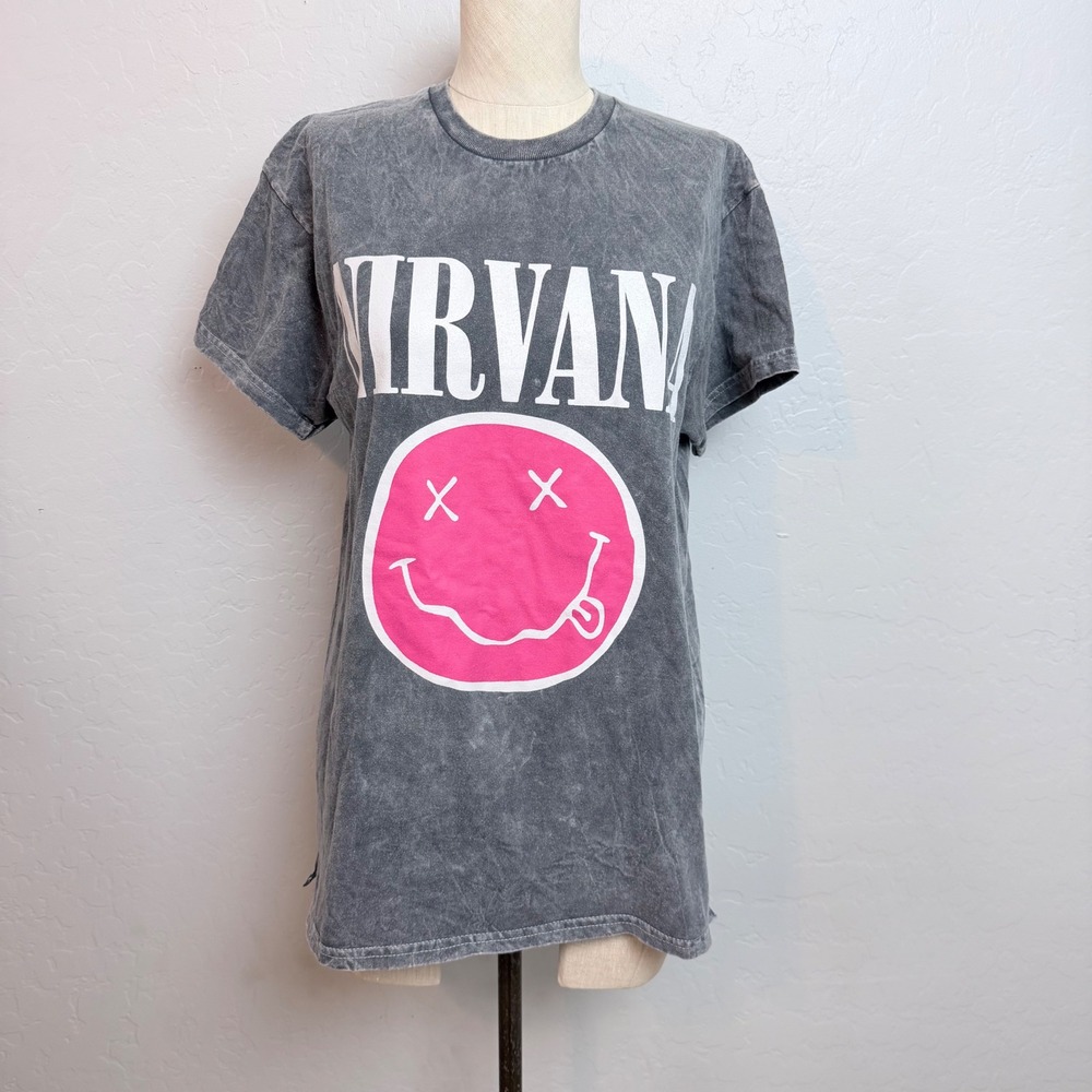 Nirvana Live 93 Tour Graphic T-Shirt Gray Acid Wash Pink Smiley Face Size M